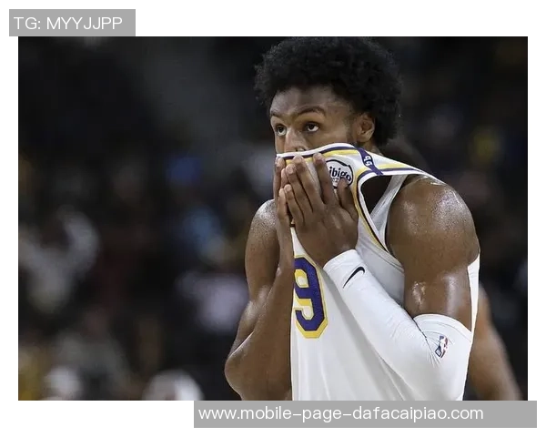 夸梅直言布朗尼在大学表现平平不及部分高中球员的潜力与实力