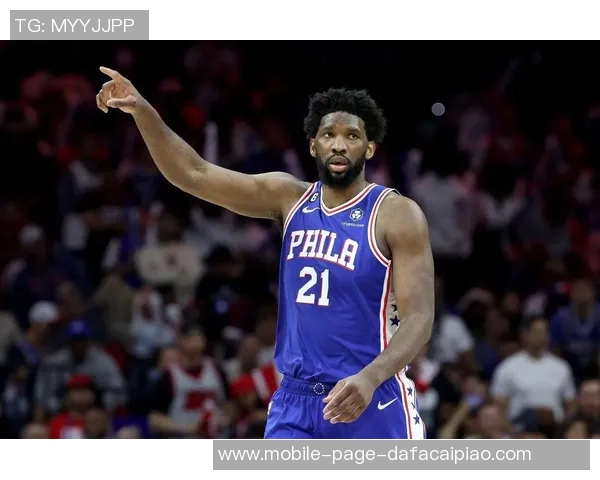 恩比德深情感谢球队一位始终支持他的工作人员在逆境中不离不弃